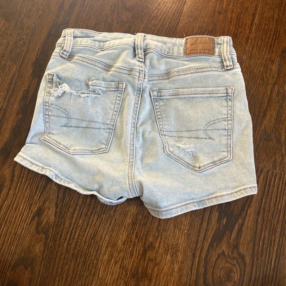 American Eagle light wash denim shorts